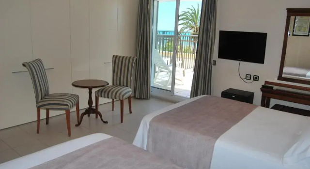 Номер Superior Hotel Rovira