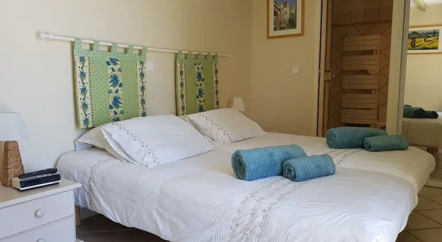 Luxurious Villa With Heated, Private Pool and Panoramic Views of the Luberon, Rezervovat Vila Murs Luberon