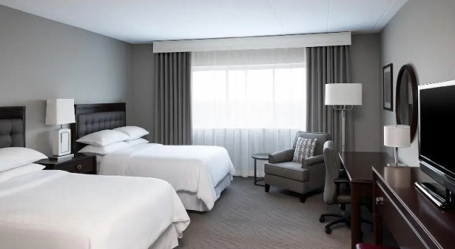 Четырёхместный номер Standard The Midtown Hotel MOD Collection by Sonesta