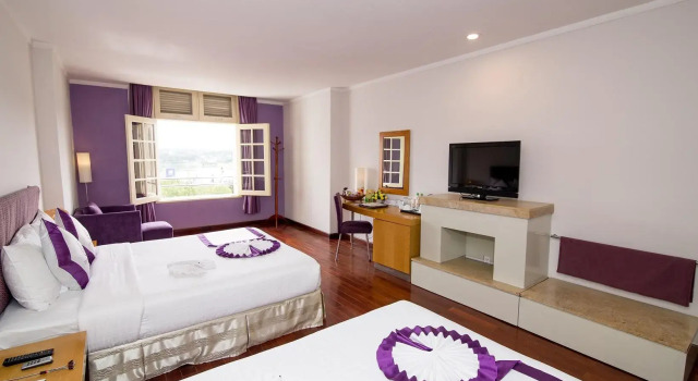 Номер Deluxe с видом на озеро TTC Hotel - Ngoc Lan
