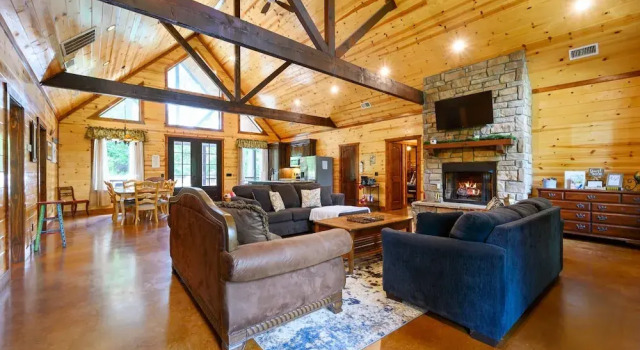 Majestic High - Cabin for 17, Buchen Sie Ferienhaus Hochatown 