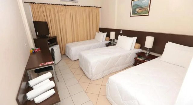 Трёхместный номер Standard Imperador Palace Hotel Franca