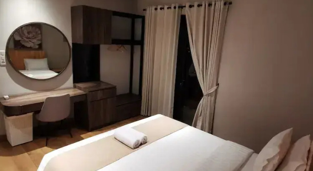 Suite junior 2 chambres avec balcon et Vue piscine Bukit Jaya Residence & Apartment Semarang