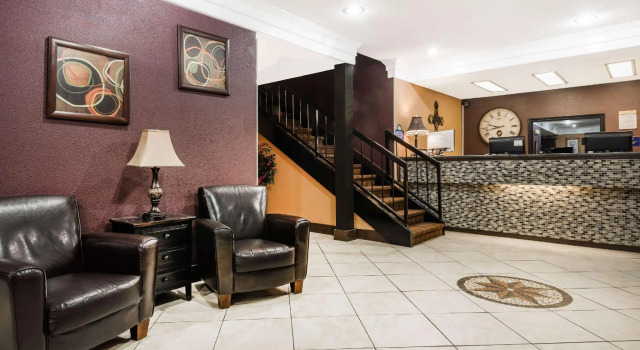 Days Inn - Anderson, Boek Hotel Hotels in Indiana met parkeren, Parkeren