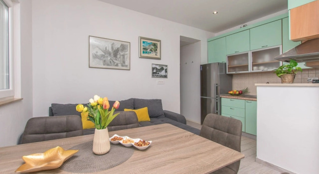Apartment Garden by the Sea, Book Lejlighed Omiš Split Region