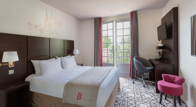 Двухместный номер Classic Best Western Blanche de Castille Dourdan