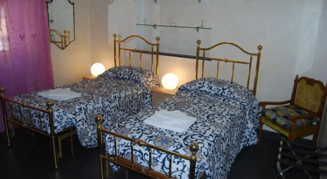 Casa MaMa Guesthouse, Забронировать Отель Отели Итальянской Ривьеры с парковкой, Парковка