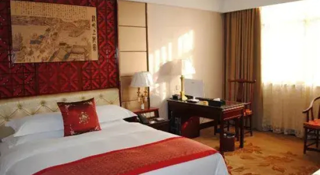 Suite Qingping Hotel