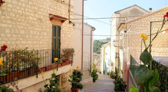Neat Apartment With air Conditioning Near the Beach, Rezervovat Apartmán Numana 