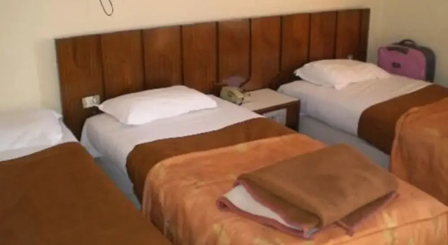 Suite Room for Familyfriends, Забронировать Отель Отели Марракеш-Тенсифт-Эль-Хауз с парковкой, Парковка