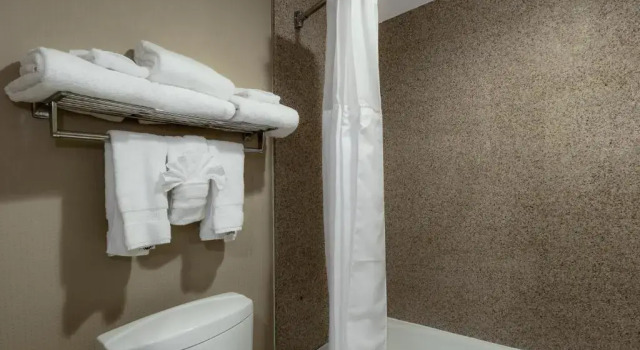 Номер Standard Best Western Plus Newport Mesa Inn