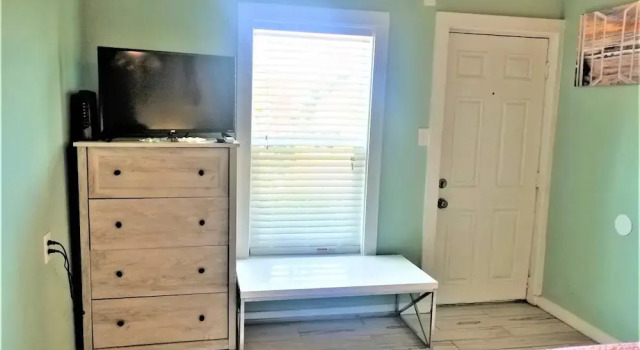 Mermaid Mansion 1 Bedroom Cottage, Забронировать Дом для отпуска Коттеджи Порт-Аранзас, Коттедж