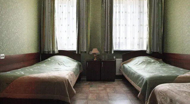 Russkii Dvor (Route M13), Prenota Hotel Hotel a Central Russia con parcheggio, Parcheggio