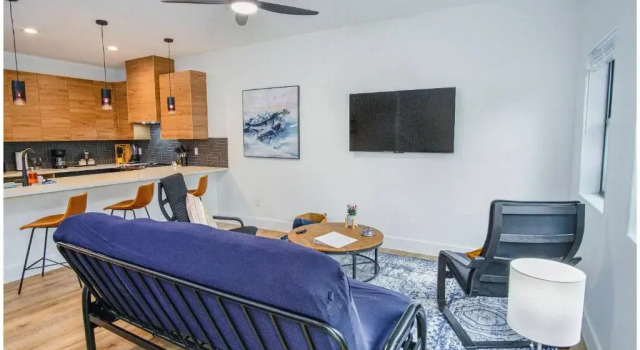 Amazing 3BR 2BA Only 5 Mins From Downtown, Забронировать Апартаменты/квартира Апартаменты Сан-Антонио, рядом с Cameo Center, Апартаменты/квартира
