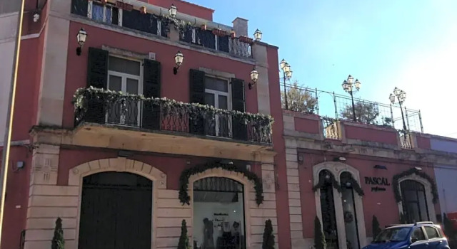 Dolce Farinella, Book Hotel Hoteller og overnatningssteder i Putignano, Hotel