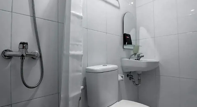 Номер Standard RedDoorz near ITC Mangga Dua
