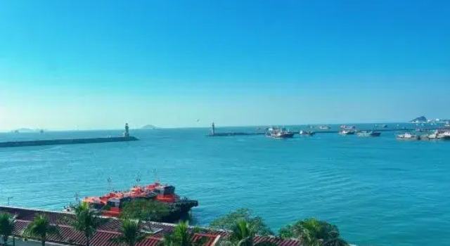 Chaohai Sea View Hotel