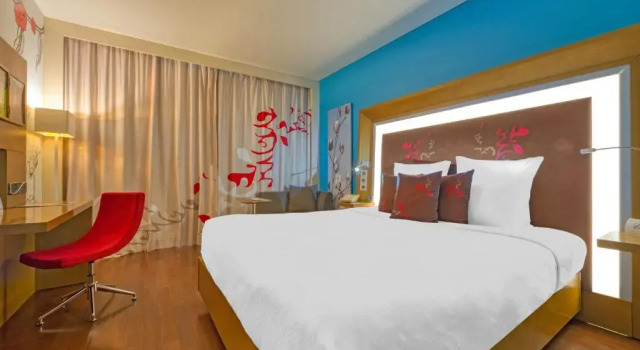 Номер Deluxe Novotel Bengaluru Outer Ring Road