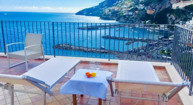 Апартаменты Rooftop flat in Amalfi Central "Panoramic view, Near the beach,Terrace "