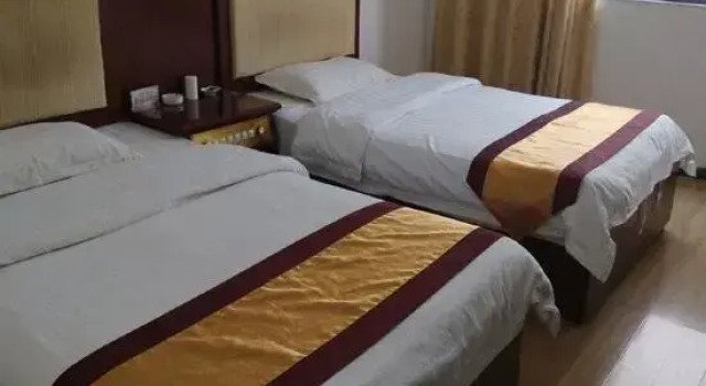 Xinping Credibility Hotel, Buchen Sie Hotel Hotels in Yunnan mit Parkplatz, Parkplätze