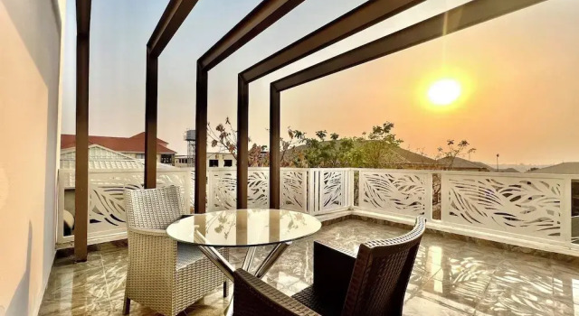 Люкс Executive Furnished Apartments