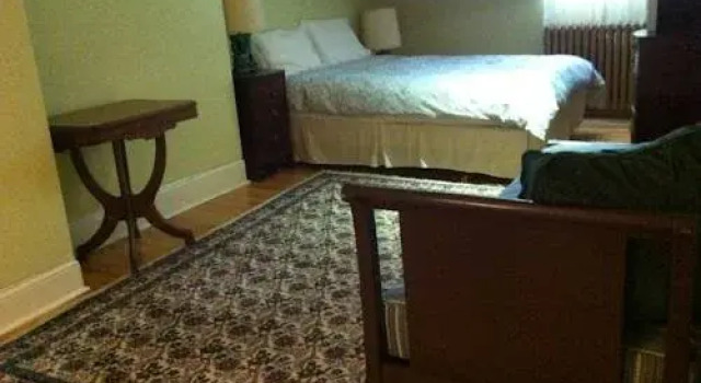 Gold Door Inn, Varaa Hotelli Ottawa 