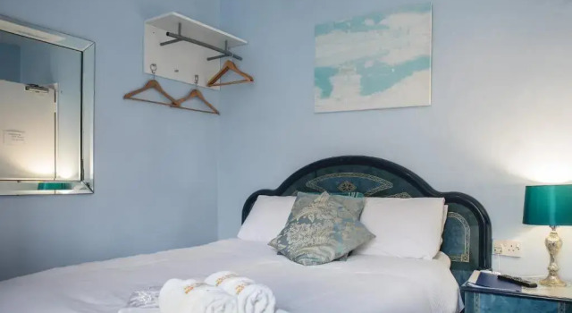 Номер Standard M and J Guest House