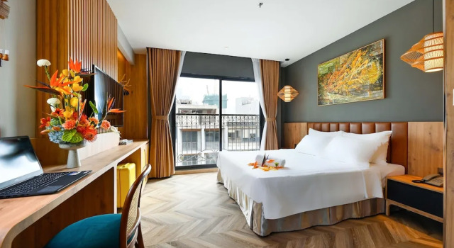 Люкс La Opera Saigon Hotel