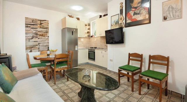 Апартаменты с балконом Apartments Antonija
