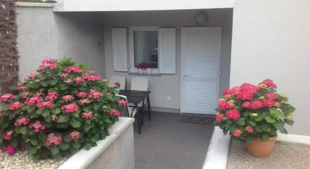 Апартаменты Standard Apartments Villa Mantinela