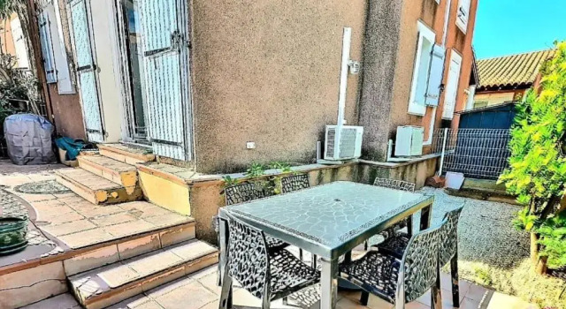 Коттедж Apartment for 6 people 100m from the beach of Valras-plage