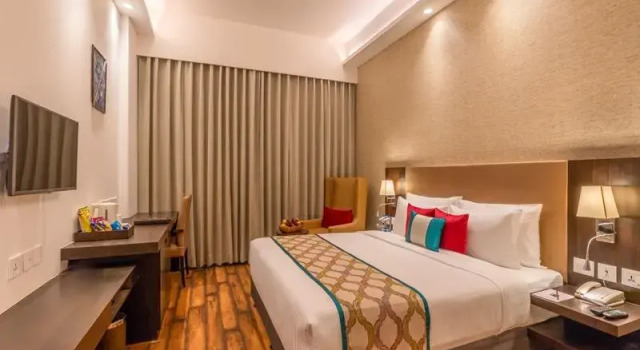 Номер Executive Divine Clarks Inn Suites