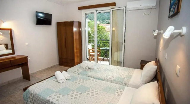 Студия с видом на горы Captain Georgio Apartments