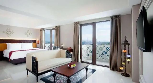 Junior suite Standard Alhambra Hotel & Convention, BW Signature Collection