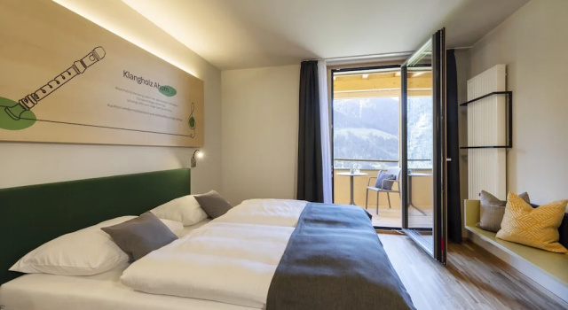 Трёхместный номер Superior JUFA Hotel Laterns - Klangholzhus