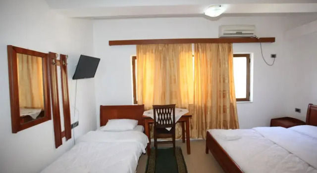 The River Hotel, Забронировать Отель Тепелене Gjirokastër County