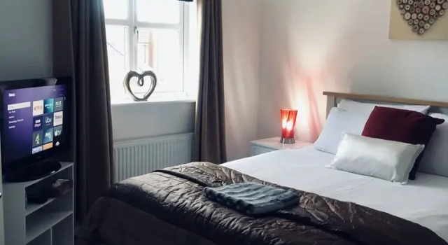 The Cosy Place, Door Step of Derby Royal Hospital, Varaa Huoneisto Asunnot kohteessa Merseyside, Huoneisto