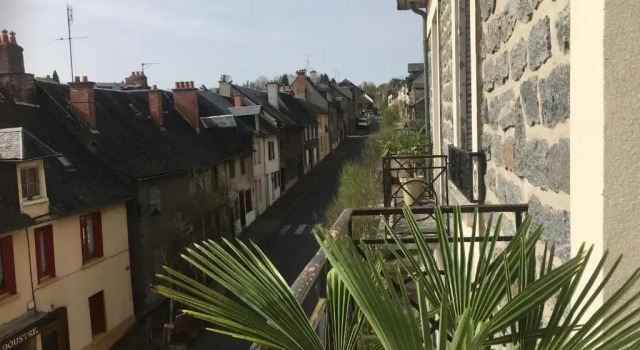 Les Roches Bleues, Varaa Hotelli Uzerche Correze