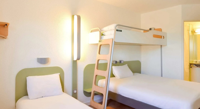 Двухместный номер Standard Мансарда Ibis budget Saint-Étienne stade