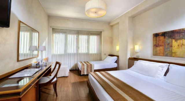 Трёхместный номер Comfort Отель Best Western Hotel Piccadilly