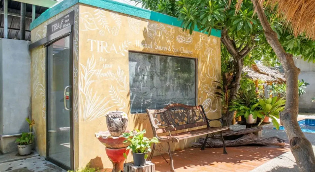 OYO 617 Tira Hostel chalong Phuket