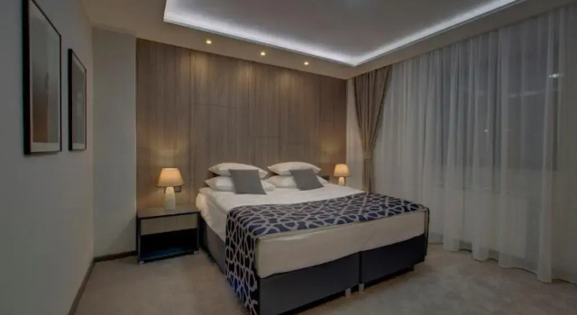 Люкс с балконом Hotel Zlatna Žita