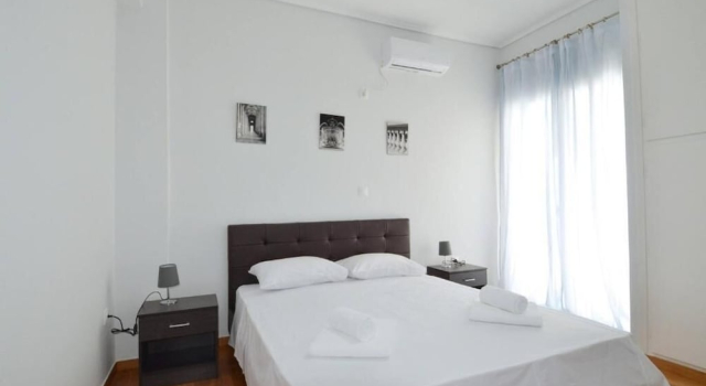 Spacious minimal apartment at Chalandri