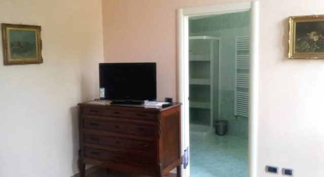 Villa Elvira Brianza, Book Villa Hotels in Lecco with a Pool, Swimming Pool