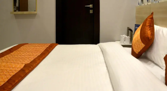 OYO 7044 Hotel Megha