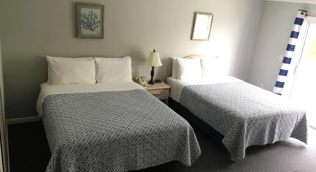 Четырёхместный номер Standard с балконом Glenmoor By the Sea