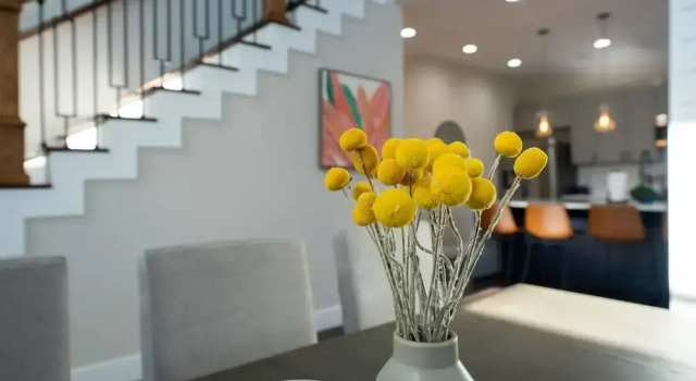Коттедж New Luxury Family Friendly Home Centrally Located