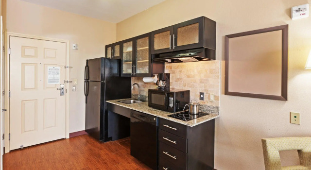 Четырёхместный люкс Candlewood Amarillo-Western Crossing by IHG