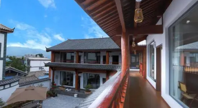 Yayuan Tian She Homestay (Sanyi International Airport Branch), Prenota Hotel Hotel a Lijiang con parcheggio, Parcheggio