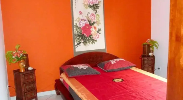House with One Bedroom in Saint Benoit, with Wonderful Mountain View, Furnished Garden And Wifi - 45 Km From the Beach, Prenota Casa vacanze Ville a Saint-Benoît, Villa
